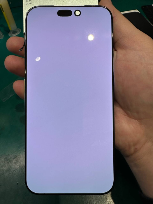 Дисплей для iPhone 17 Pro Max, оригинал (переклеено стекло), с дефектом (№128 (выбитый пиксель (не увеличивается)))